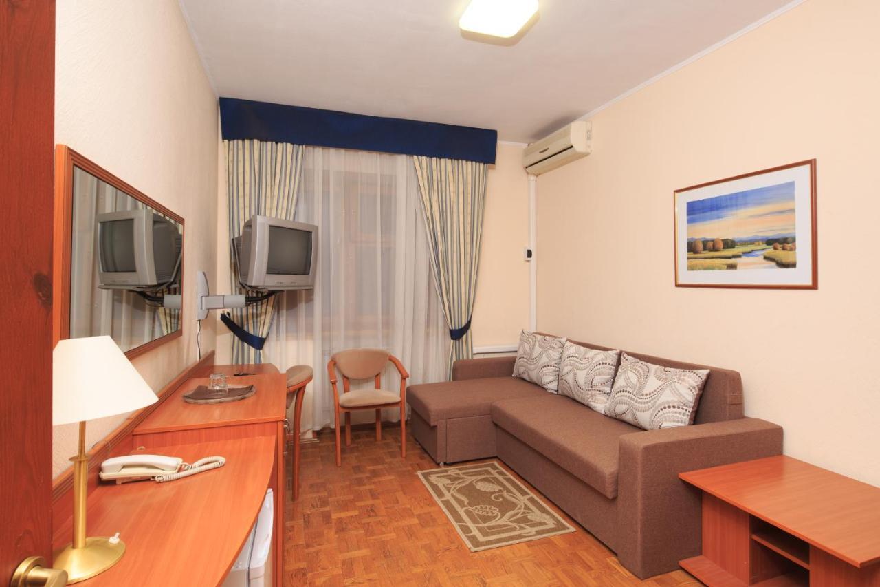 Zhayvir Hotel Kyiv Exterior photo